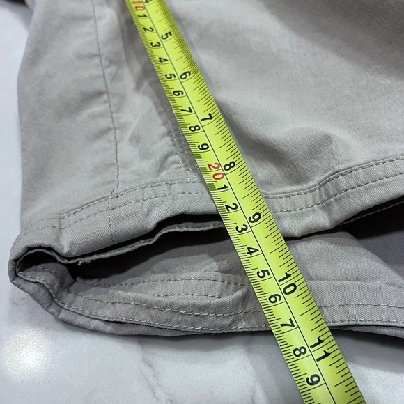 Kuhl Womens Gray Cargo Hiking Shorts Outdoor Utility Pockets Size 8 - Picture 9 of 10